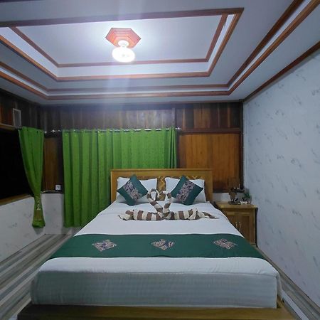 Friendly Homestay Lemukih Singaraja Екстериор снимка