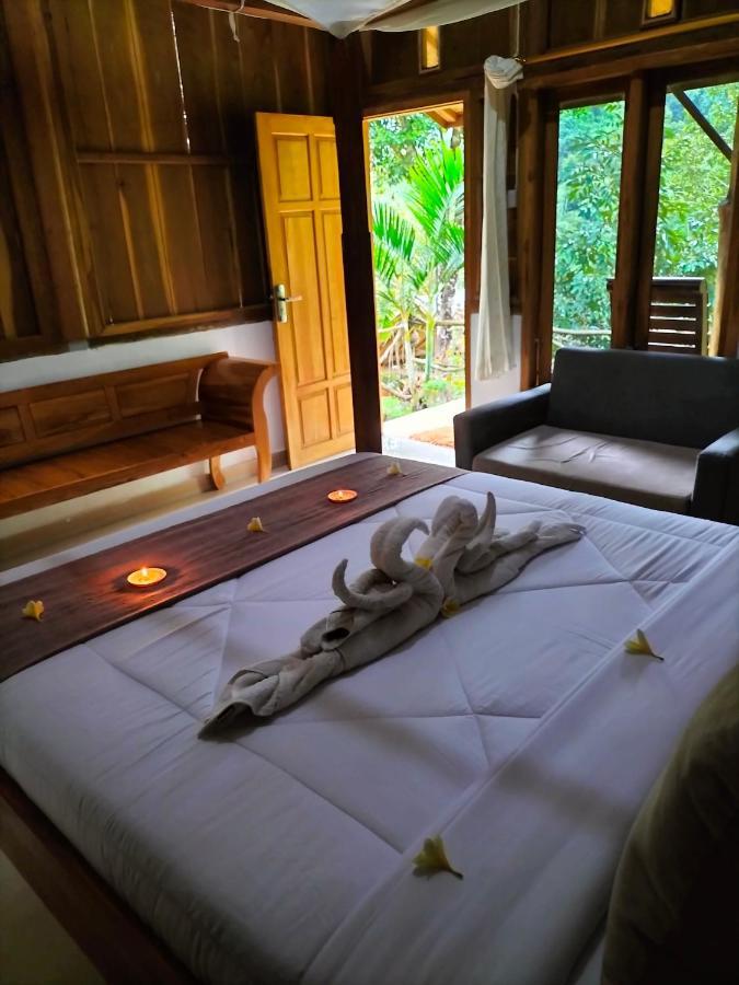 Friendly Homestay Lemukih Singaraja Екстериор снимка