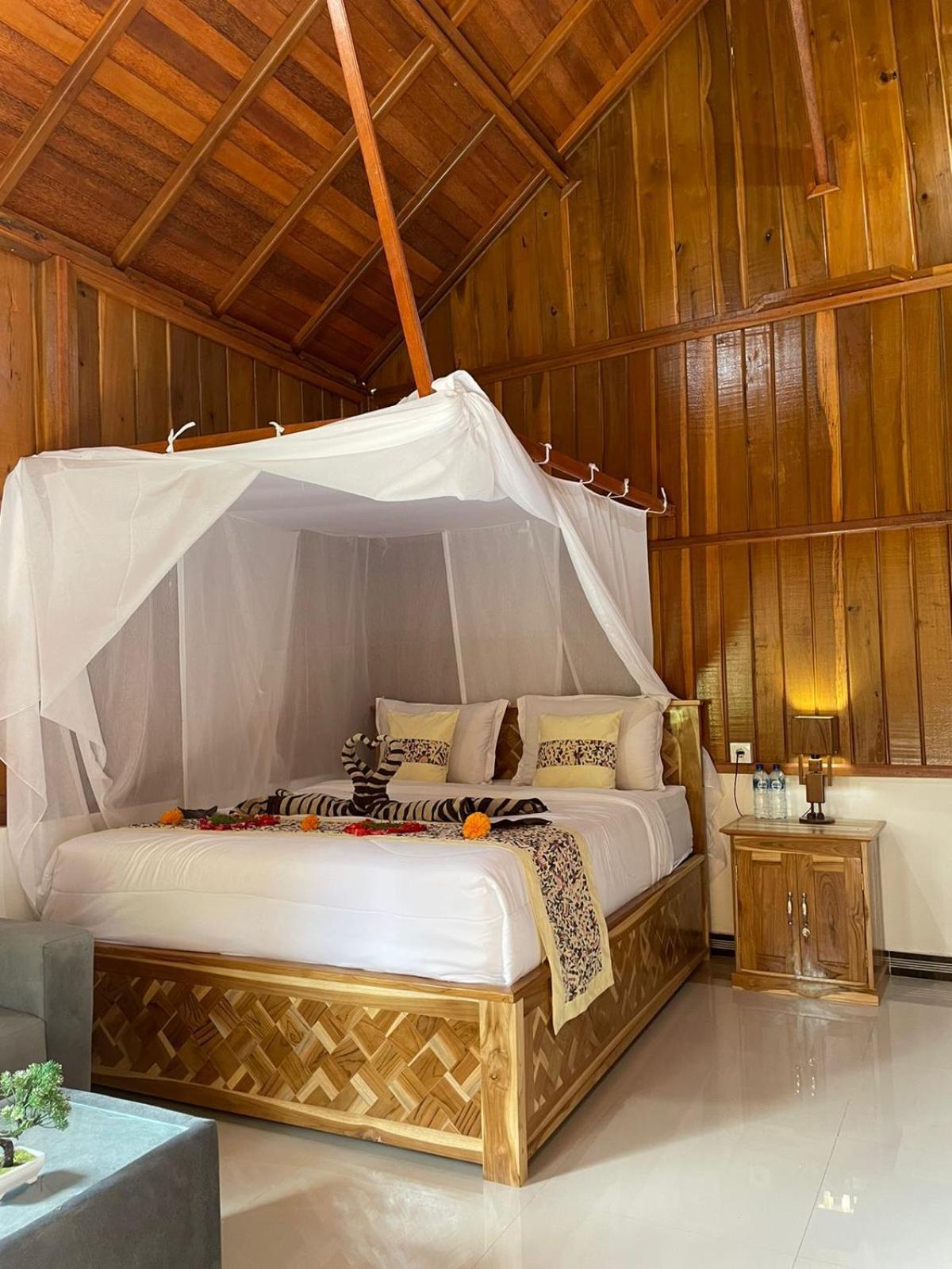 Friendly Homestay Lemukih Singaraja Екстериор снимка