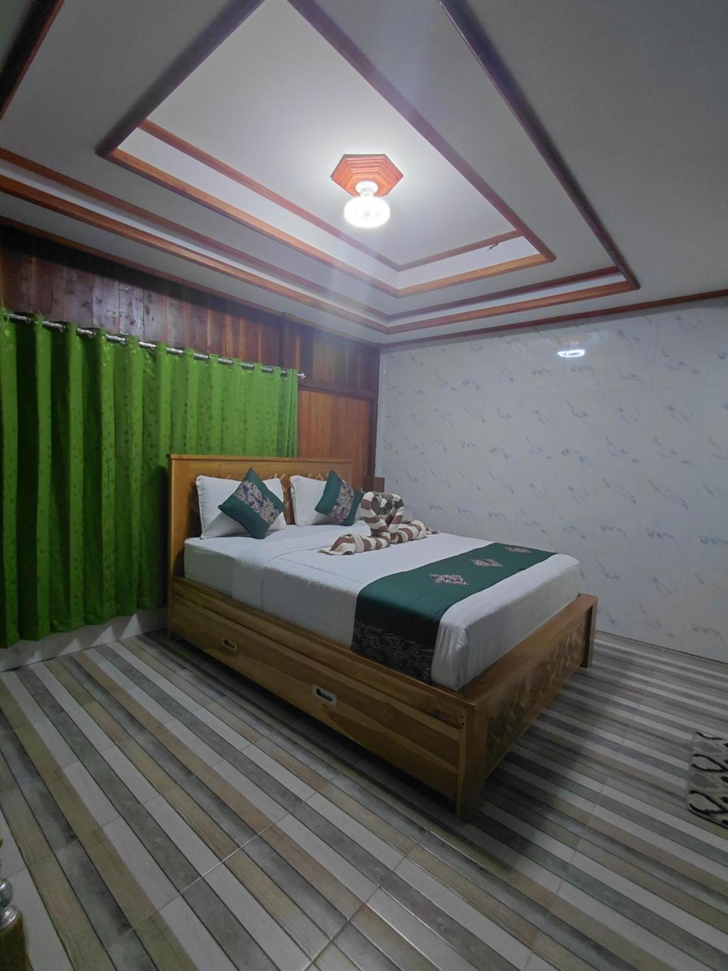 Friendly Homestay Lemukih Singaraja Екстериор снимка